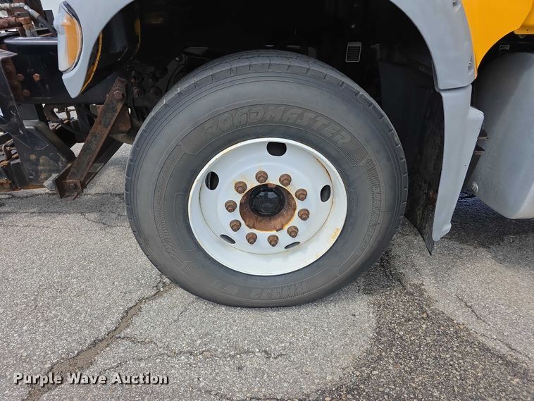 image for item FH6054 2015 Mack Granite GU713 dump truck