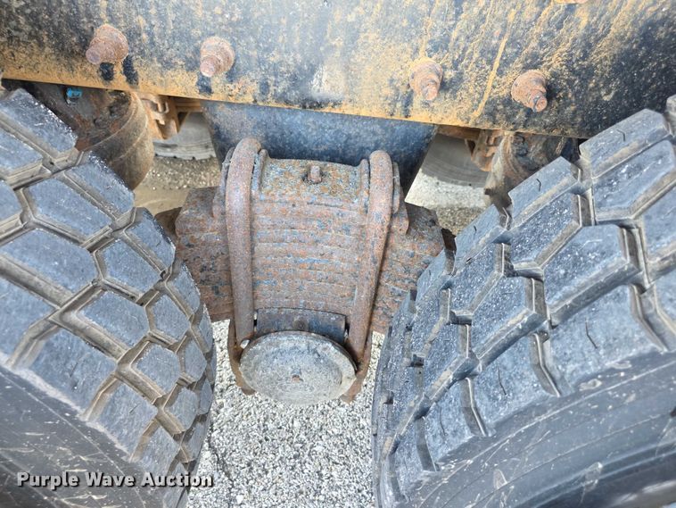 image for item FH6054 2015 Mack Granite GU713 dump truck