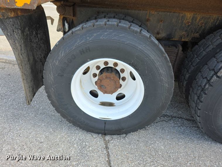 image for item FH6054 2015 Mack Granite GU713 dump truck