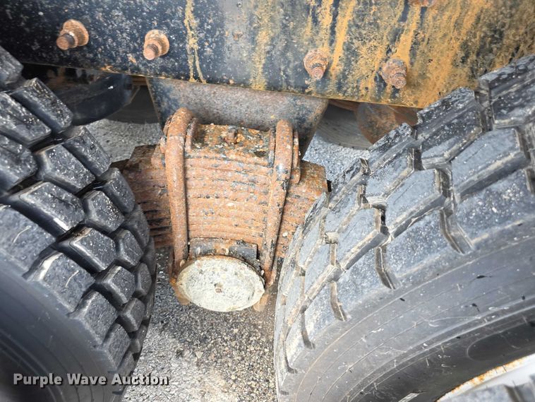 image for item FH6054 2015 Mack Granite GU713 dump truck