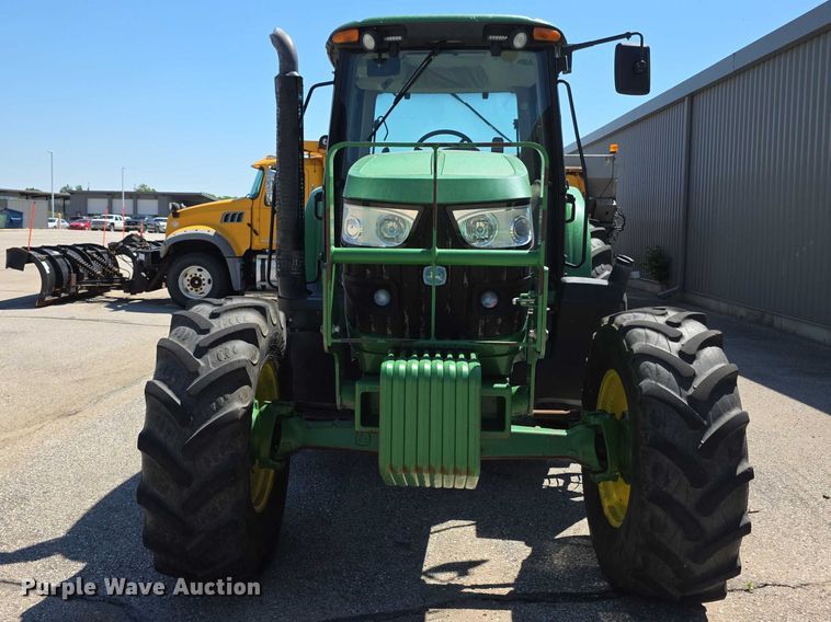 image for item FH6055 2011 John deere 6125M MFWD tractor