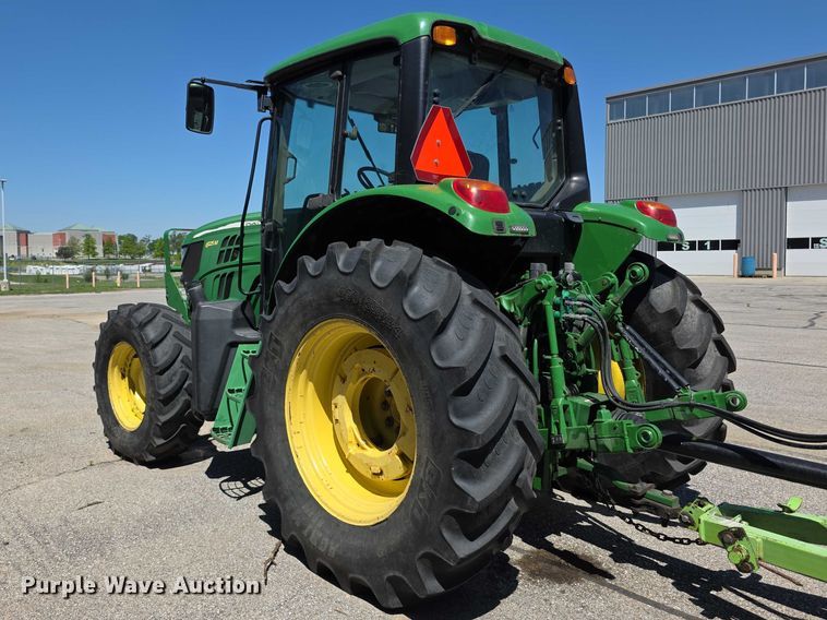 image for item FH6055 2011 John deere 6125M MFWD tractor
