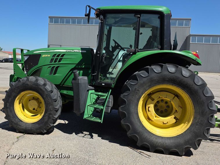 image for item FH6055 2011 John deere 6125M MFWD tractor