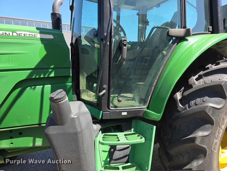image for item FH6055 2011 John deere 6125M MFWD tractor