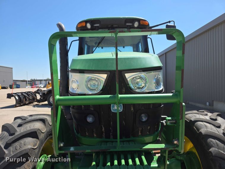 image for item FH6055 2011 John deere 6125M MFWD tractor
