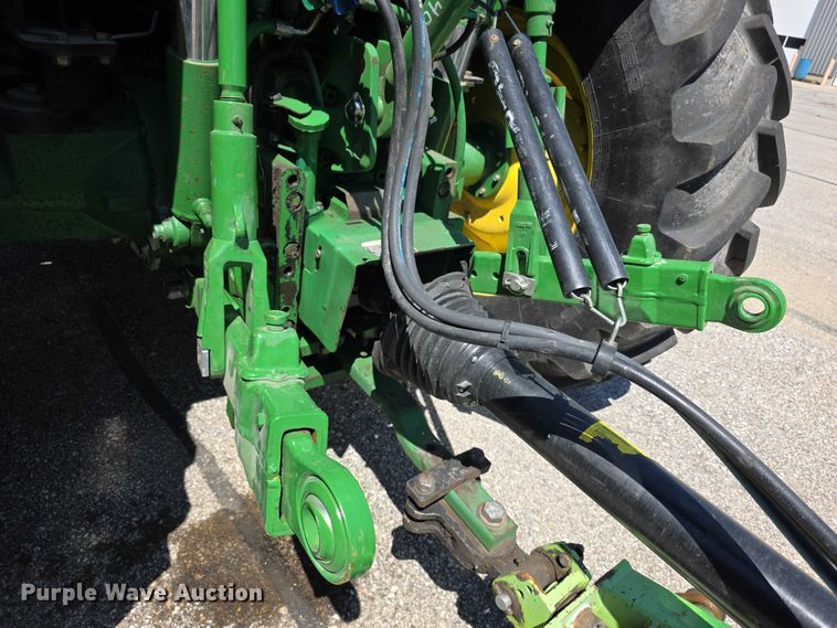 image for item FH6055 2011 John deere 6125M MFWD tractor