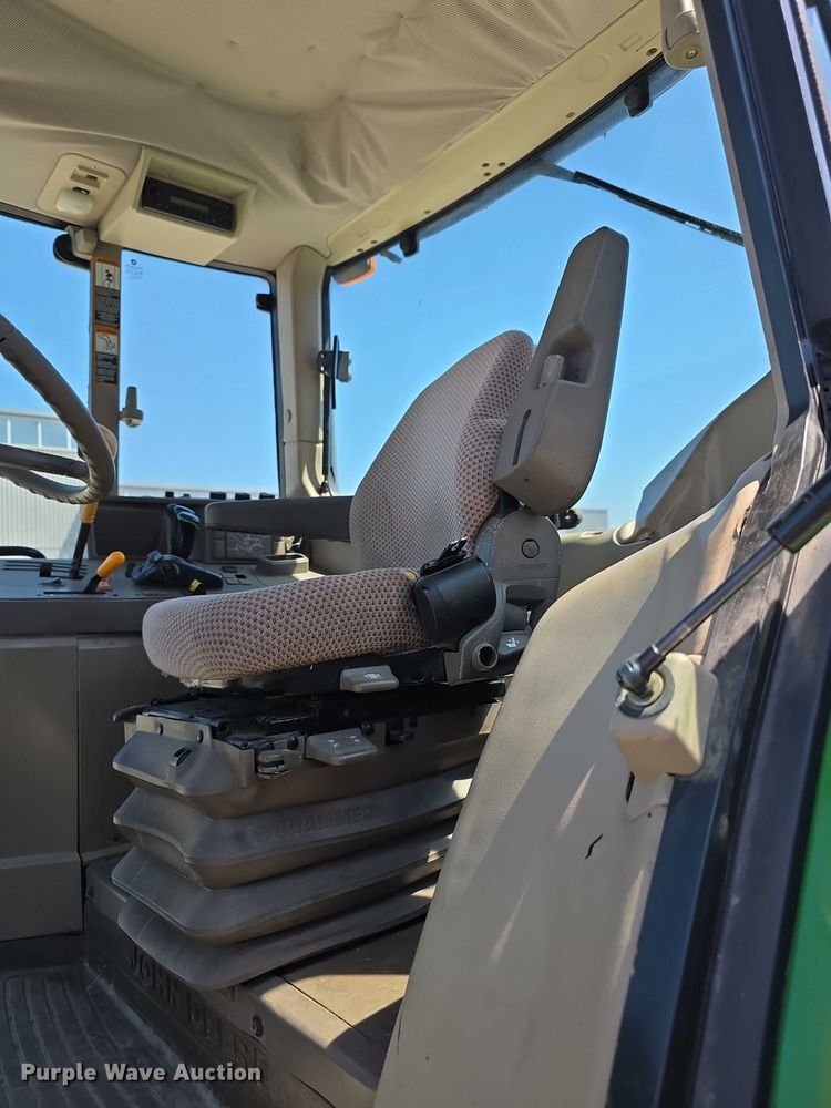 image for item FH6055 2011 John deere 6125M MFWD tractor