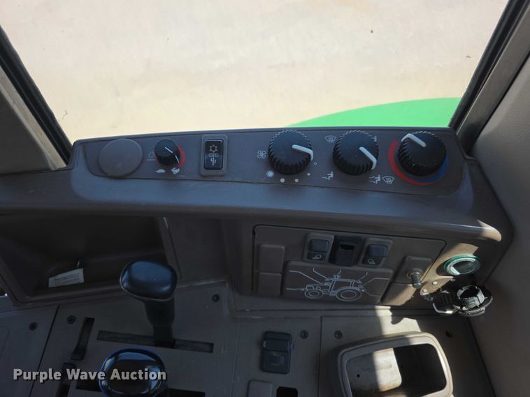 image for item FH6055 2011 John deere 6125M MFWD tractor