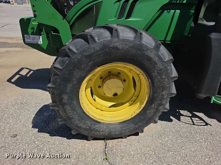 image for item FH6055 2011 John deere 6125M MFWD tractor