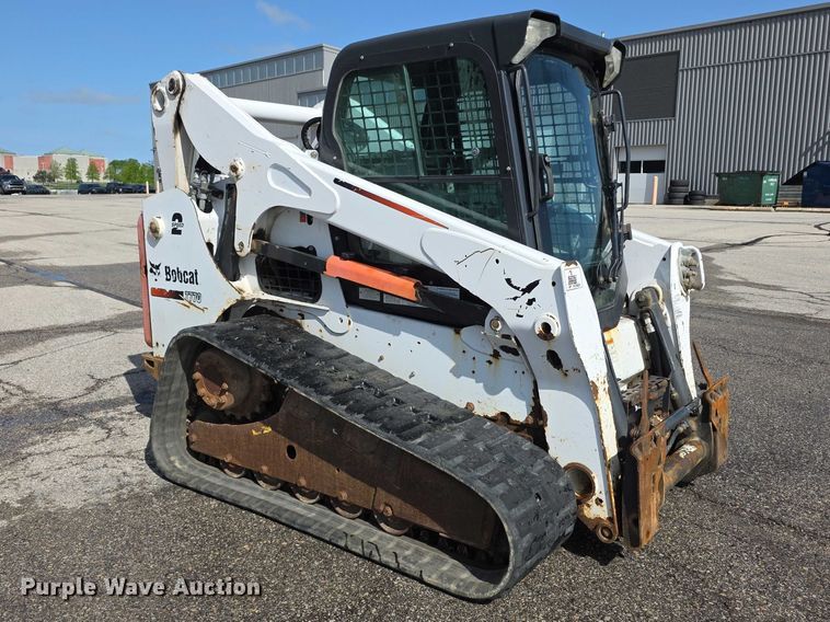 image for item FH6057 2015 Bobcat T770 tracked skid steer loader