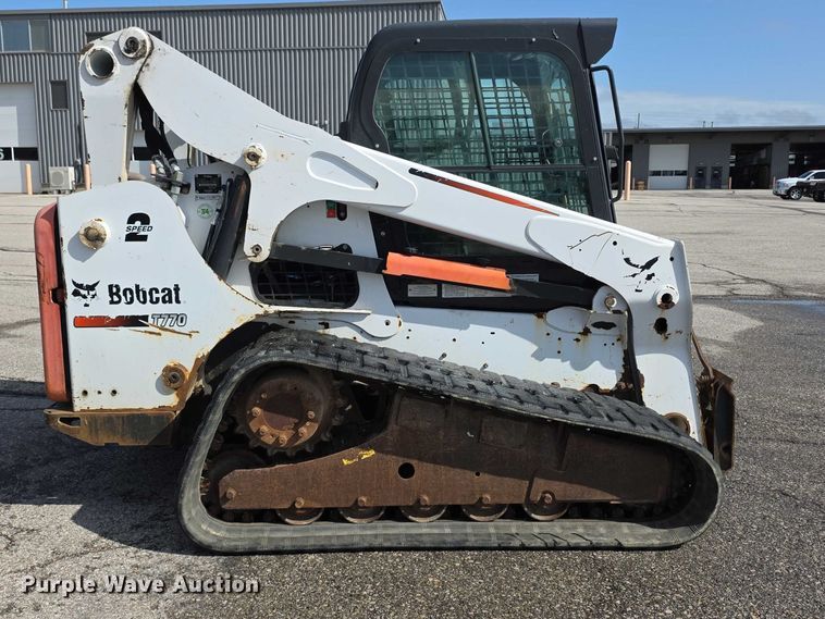 image for item FH6057 2015 Bobcat T770 tracked skid steer loader