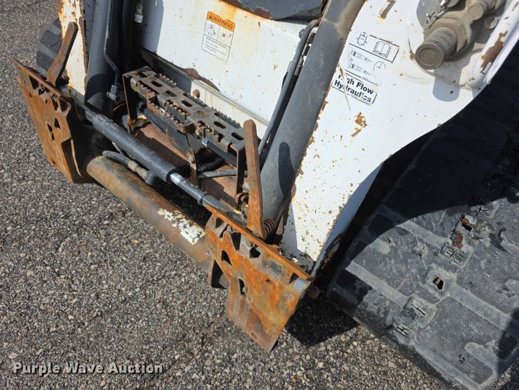image for item FH6057 2015 Bobcat T770 tracked skid steer loader