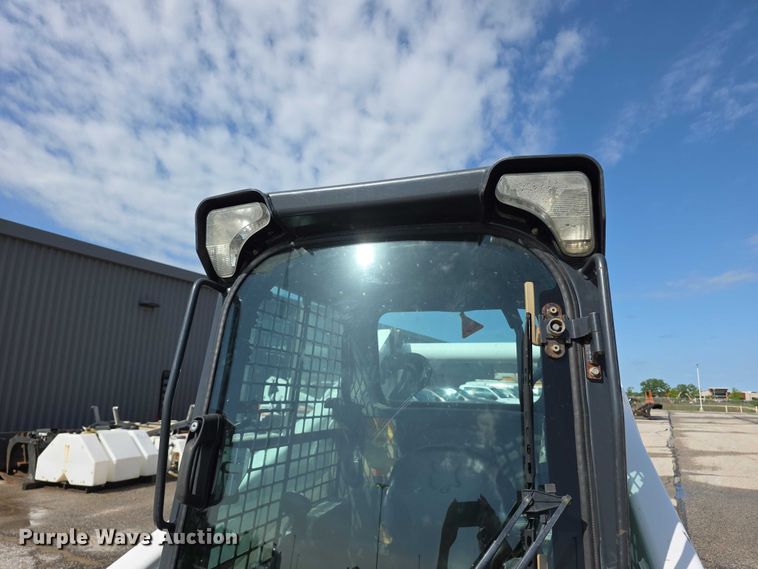 image for item FH6057 2015 Bobcat T770 tracked skid steer loader