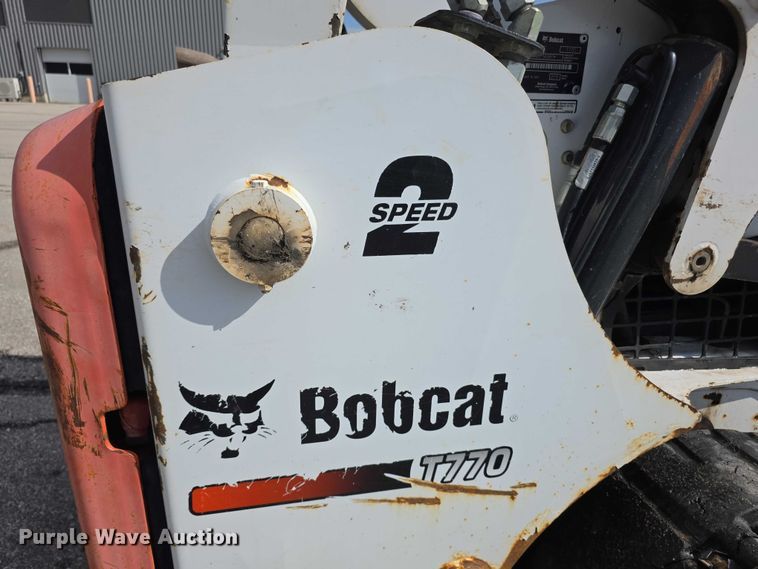 image for item FH6057 2015 Bobcat T770 tracked skid steer loader