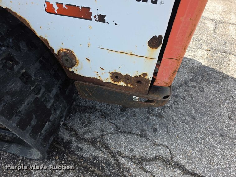 image for item FH6057 2015 Bobcat T770 tracked skid steer loader
