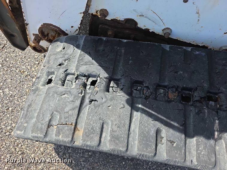 image for item FH6057 2015 Bobcat T770 tracked skid steer loader