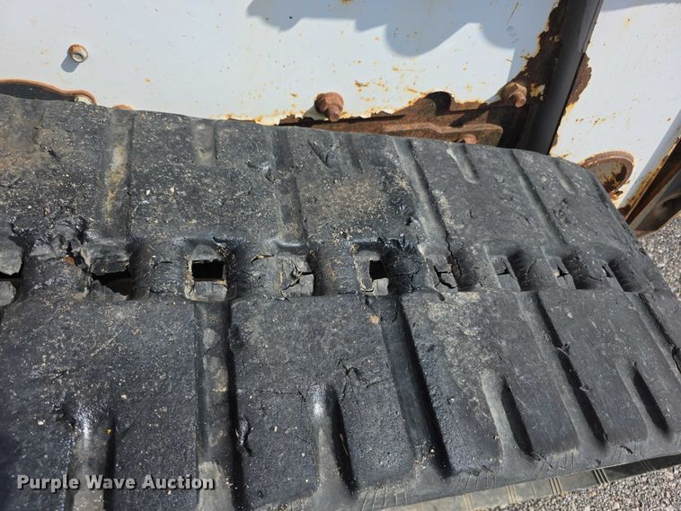 image for item FH6057 2015 Bobcat T770 tracked skid steer loader