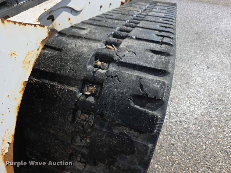 image for item FH6057 2015 Bobcat T770 tracked skid steer loader