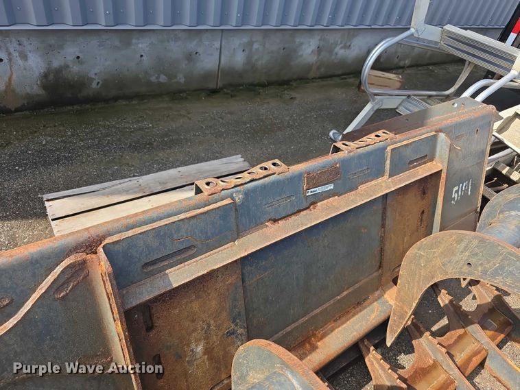 image for item FH6057 2015 Bobcat T770 tracked skid steer loader