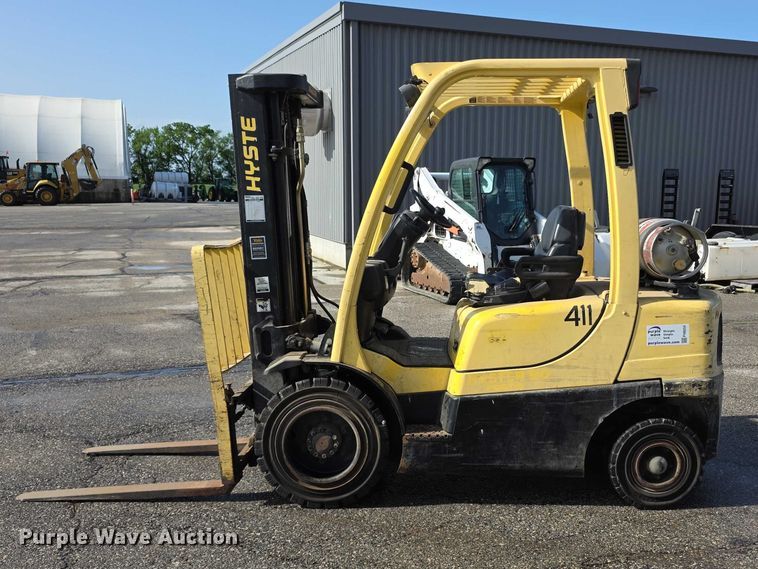 image for item FH6059 2006 Hyster H50FT forklift