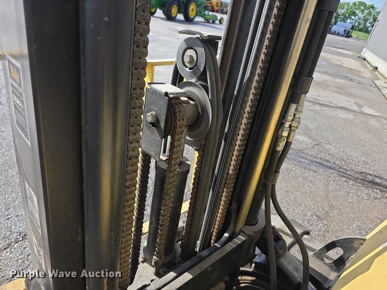image for item FH6059 2006 Hyster H50FT forklift