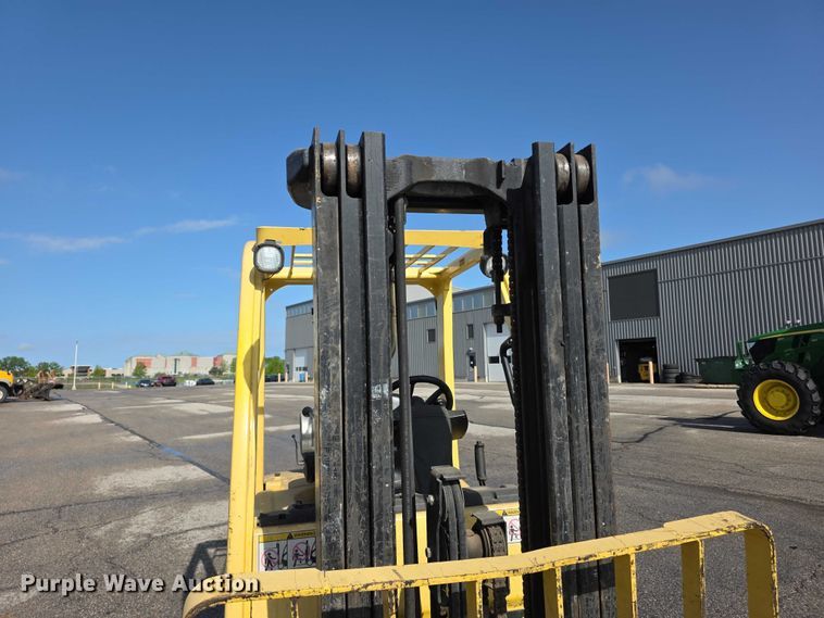 image for item FH6059 2006 Hyster H50FT forklift