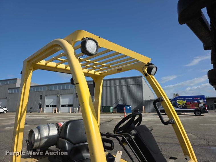 image for item FH6059 2006 Hyster H50FT forklift