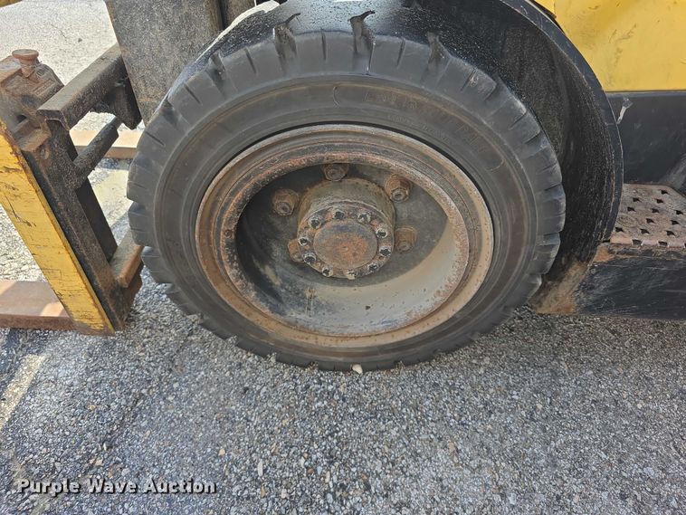 image for item FH6059 2006 Hyster H50FT forklift