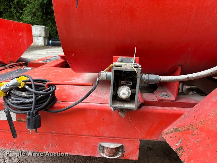 image for item FH7071 2009 Duraco Inc 125DJT pothole patcher