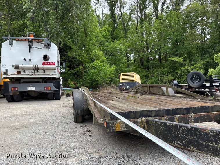 image for item FH7072 Utility trailer