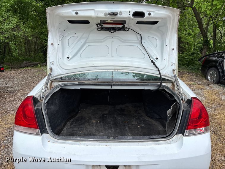 image for item FH7075 2013 Chevrolet Impala Police 