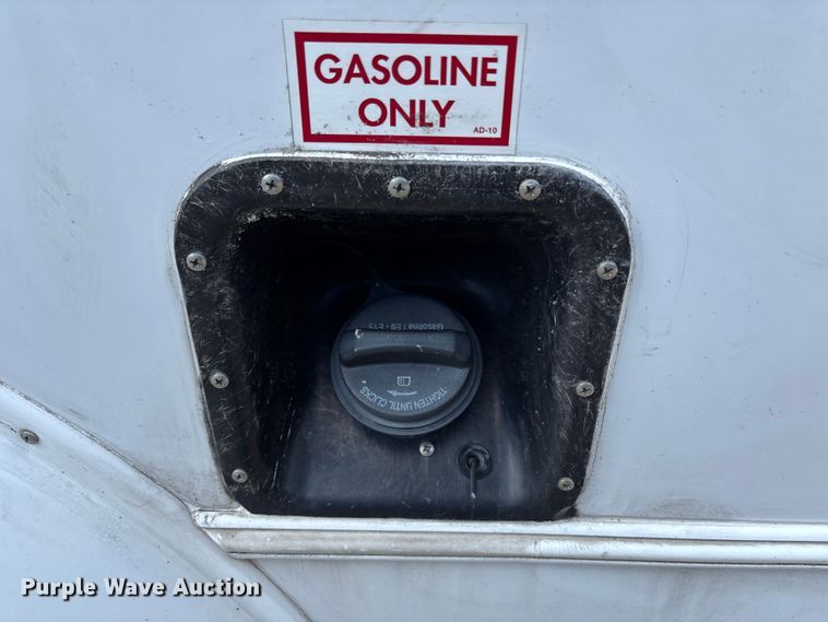 image for item FH7076 2014 Ford E450 shuttle bus