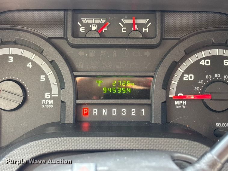 image for item FH7076 2014 Ford E450 shuttle bus