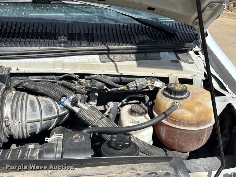 image for item FH7076 2014 Ford E450 shuttle bus