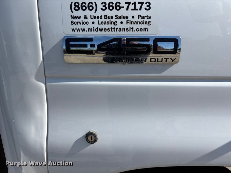 image for item FH7077 2018 Ford E450 shuttle bus