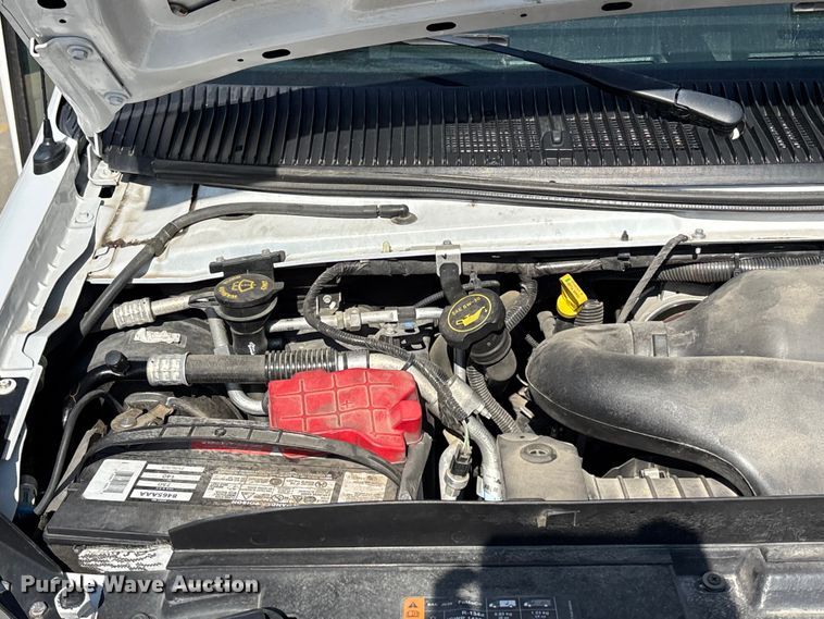 image for item FH7077 2018 Ford E450 shuttle bus
