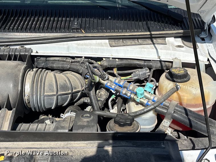 image for item FH7077 2018 Ford E450 shuttle bus