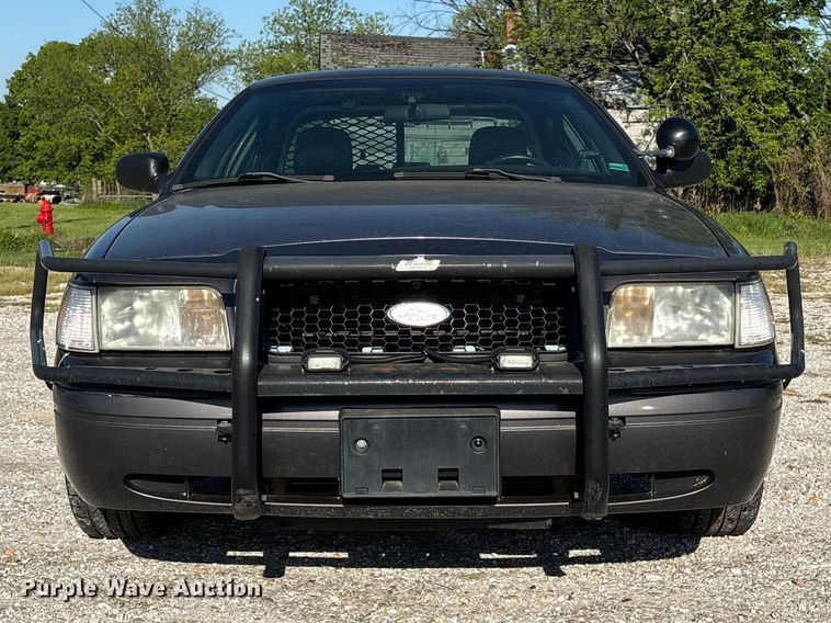 image for item FH7109 2009 Ford Crown Victoria 