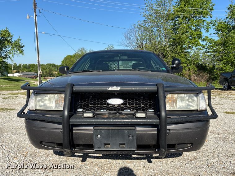 image for item FH7109 2009 Ford Crown Victoria 