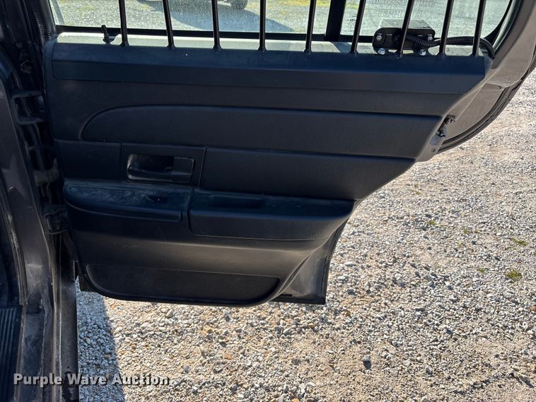 image for item FH7109 2009 Ford Crown Victoria 