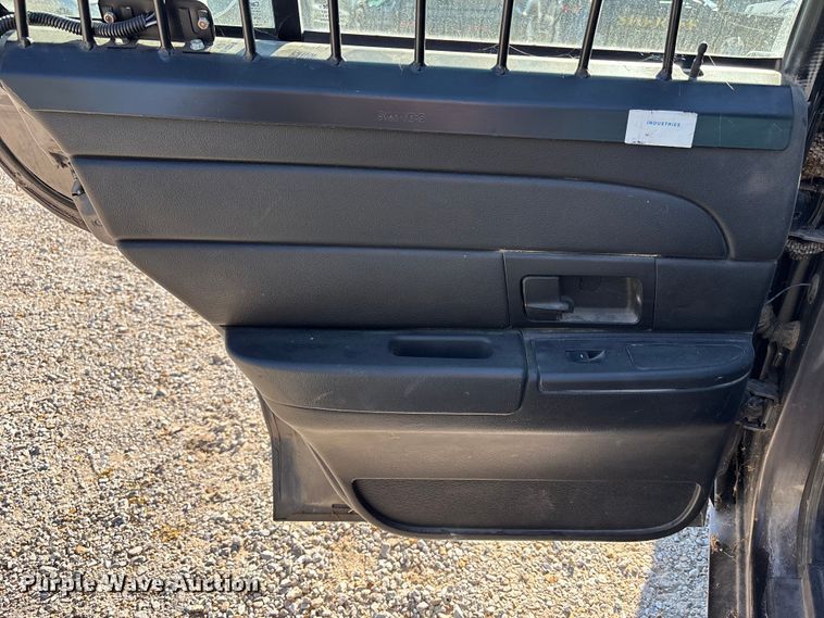 image for item FH7109 2009 Ford Crown Victoria 