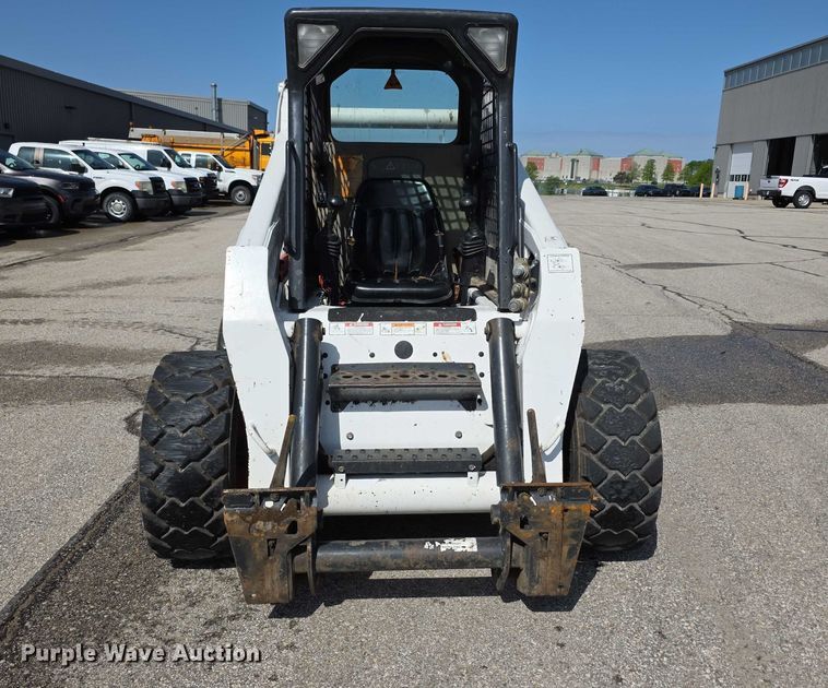 image for item FI0940 2005 Bobcat S250 skid steer loader