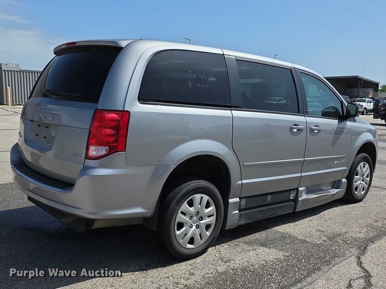image for item FI0941 2017 Dodge Grand Caravan handicap accessible van