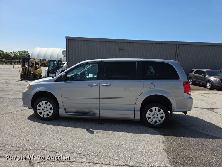 image for item FI0941 2017 Dodge Grand Caravan handicap accessible van