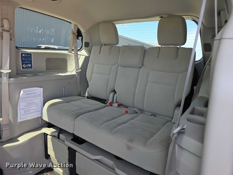 image for item FI0941 2017 Dodge Grand Caravan handicap accessible van