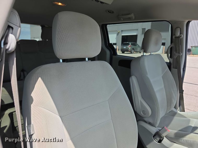 image for item FI0941 2017 Dodge Grand Caravan handicap accessible van