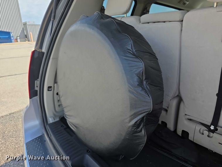 image for item FI0941 2017 Dodge Grand Caravan handicap accessible van