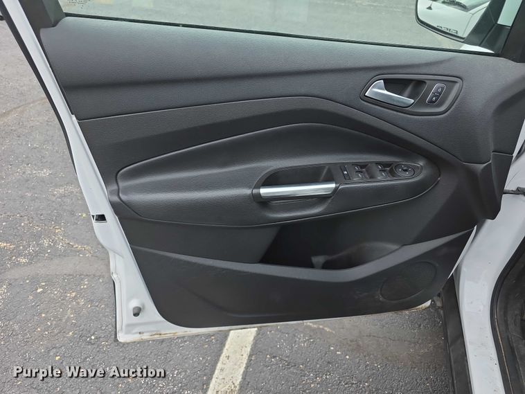 image for item FI0947 2018 Ford Escape SUV