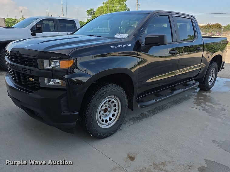 image for item FI0950 2020 Chevy Silverado 1500 Crew Cab pickup truck