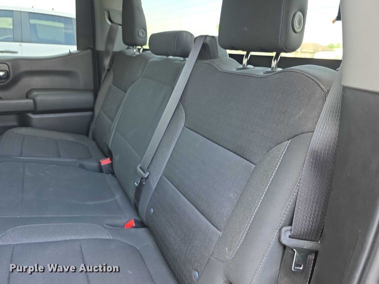 image for item FI0950 2020 Chevy Silverado 1500 Crew Cab pickup truck